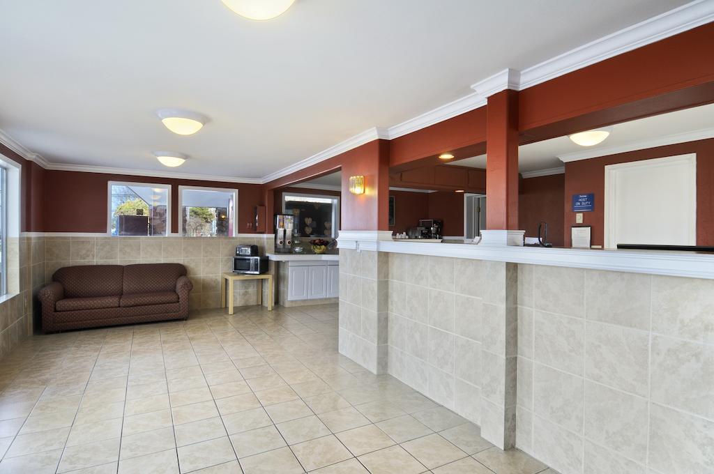 פייף Travelodge By Wyndham Port Of Tacoma Wa מראה חיצוני תמונה